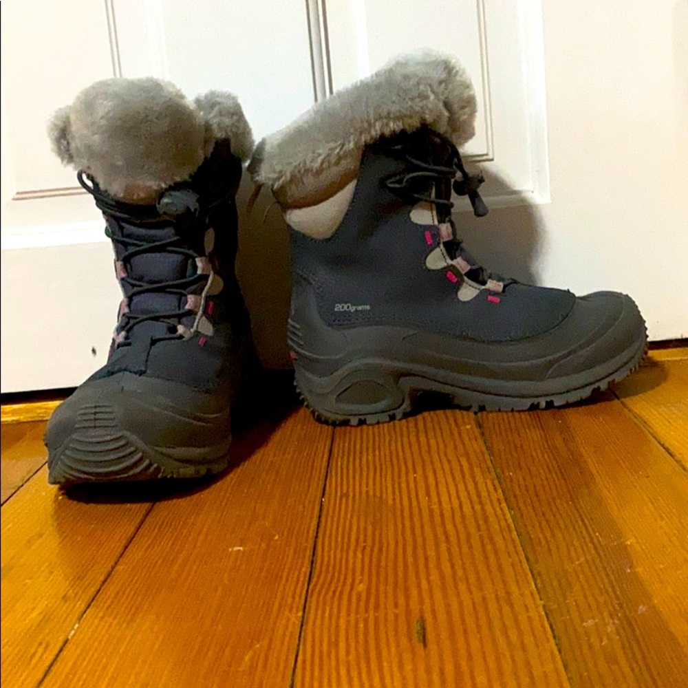 Columbia snow boots